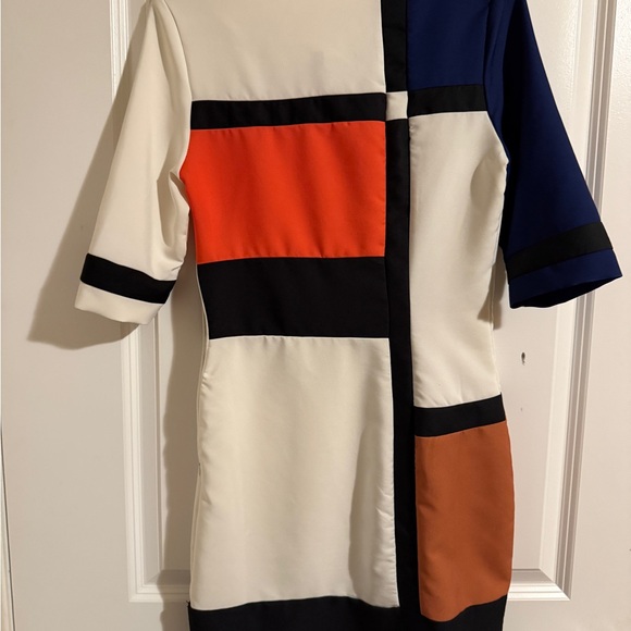 Color Block Dress - Picture 2 of 3